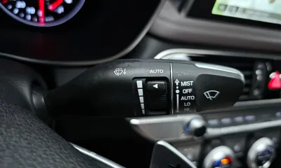 Genesis G70 2018, 109490 км, за 12034.88 USD - фото 27