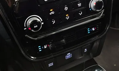 KG_Mobility_Ssangyong TIBOLI 2021, 131267 км, за 7100.98 USD - фото 20