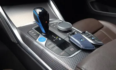 BMW i4 2022, 51269 км, за 31140.08 USD - фото 9