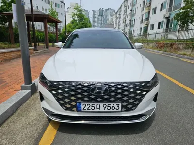Hyundai Grandeur 2023, 80571 км, за 16923.87 USD