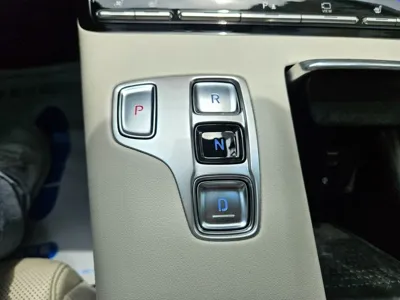 Hyundai Grandeur 2023, 80571 км, за 16923.87 USD - фото 9