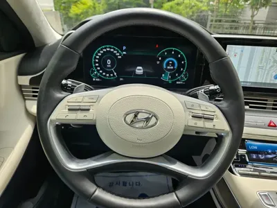 Hyundai Grandeur 2023, 80571 км, за 16923.87 USD - фото 11