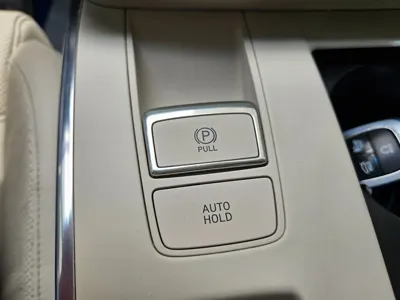 Hyundai Grandeur 2023, 80571 км, за 16923.87 USD - фото 16