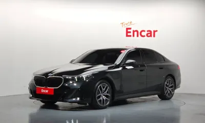 BMW 5-Series · 2026 год