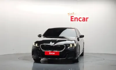 BMW 5-Series 2026, 12255 км, за 52154.98 USD