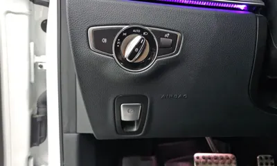 Mercedes-Benz E-Class 2023, 44233 км, за 46146.78 USD - фото 27