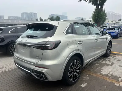 Hongqi Hongqi HS5 2023, 10000 км, за 15406.29 USD - фото 7