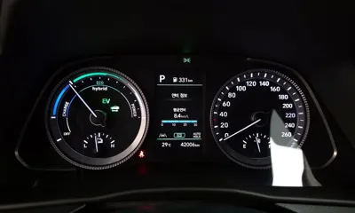Hyundai Sonata 2023, 42006 км, за 13348.96 USD - фото 8