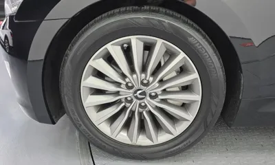 Hyundai Equus 2015, 183215 км, за 6505.17 USD