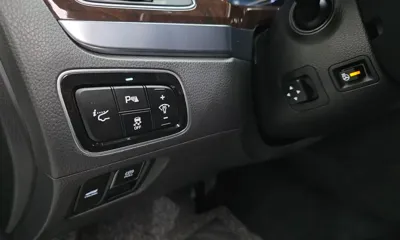 Hyundai Equus 2015, 183215 км, за 6498.83 USD - фото 14