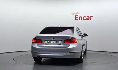 BMW 3-Series 2015, 116411 км, за 5469.82 USD