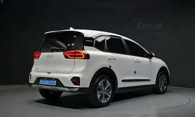 Kia Niro 2023, 44428 км, за 14853.43 USD