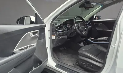 Kia Niro 2023, 44428 км, за 14853.43 USD - фото 10