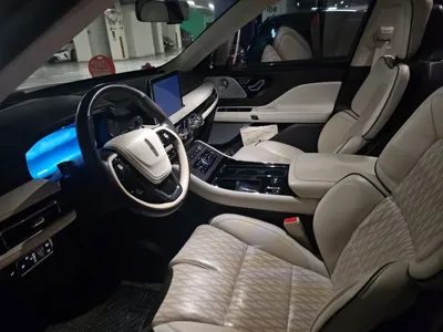 Lincoln Aviator · 2020 год