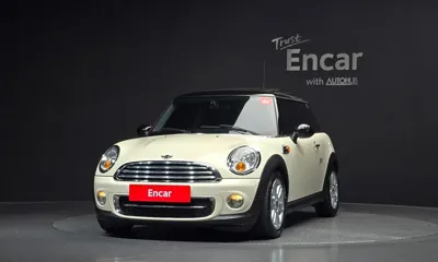 MINI Cooper 2013, 102786 км, за 3575.37 USD