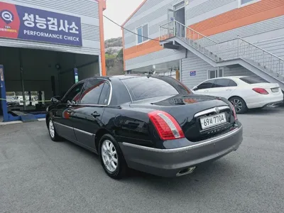 Kia Opirus 2010, 199723 км, за 1553.1 USD