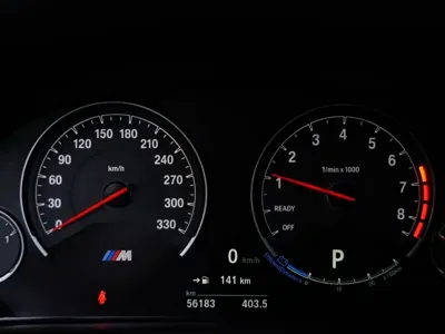BMW M4 2018, 56100 км, за 46923.81 USD - фото 10