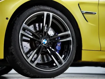 BMW M4 2018, 56100 км, за 46923.81 USD - фото 17