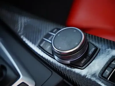 BMW M4 2018, 56100 км, за 46923.81 USD - фото 36