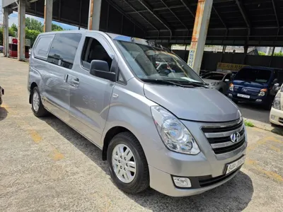 Hyundai Starex 2017, 170351 км, за 5537.46 USD