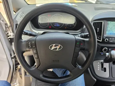 Hyundai Starex 2017, 170351 км, за 5537.46 USD - фото 15