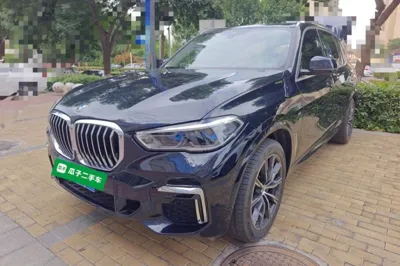 BMW X5 · 2022 год
