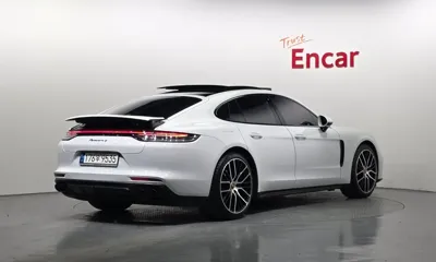 Porsche Panamera 2023, 79126 км, за 75322.09 USD