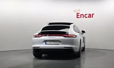 Porsche Panamera 2023, 79126 км, за 75322.09 USD