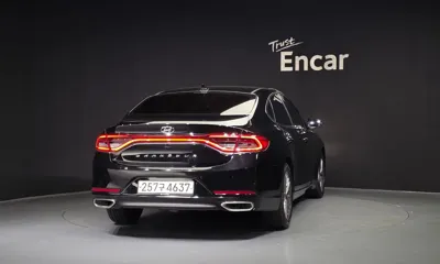 Hyundai Grandeur 2018, 193966 км, за 6092.71 USD