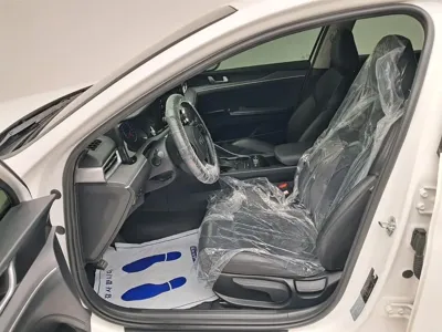 Kia K5 2021, 67321 км, за 9967.43 USD - фото 11
