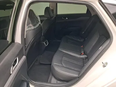 Kia K5 2021, 67321 км, за 9967.43 USD - фото 12