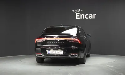 Hyundai Grandeur 2020, 134739 км, за 10733.81 USD