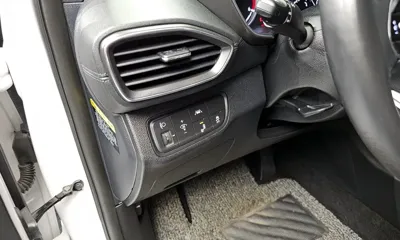 Hyundai Santafe 2019, 93758 км, за 11823.43 USD - фото 15