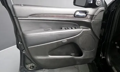 Jeep Cherokee 2019, 67649 км, за 11726.39 USD - фото 24