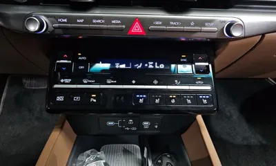 Hyundai Grandeur 2023, 63504 км, за 20186.23 USD - фото 29