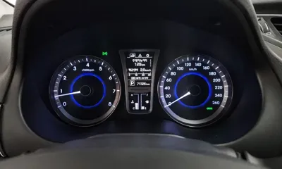 Hyundai Grandeur 2015, 71326 км, за 6630.69 USD - фото 8