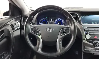 Hyundai Grandeur 2015, 71326 км, за 6630.69 USD - фото 13