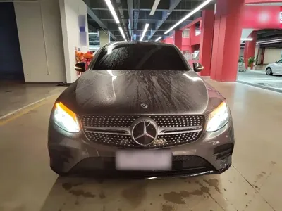 Mercedes-Benz GLC Coupe 2018, 63900 км, за 16923.44 USD