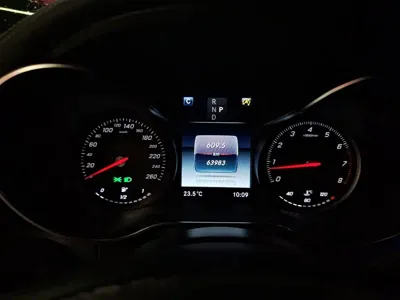 Mercedes-Benz GLC Coupe 2018, 63900 км, за 16923.44 USD - фото 12
