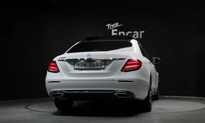 Mercedes-Benz E-Class 2019, 64231 км, за 16541.95 USD