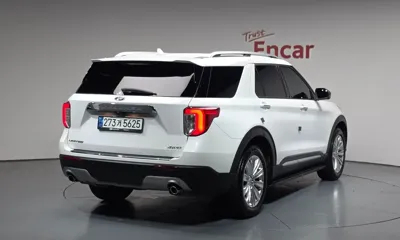 Ford Explorer 2021, 31025 км, за 20611.79 USD