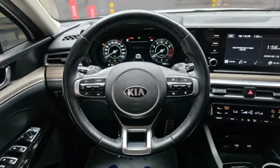 Kia K5 2020, 74321 км, за 11487.46 USD - фото 13