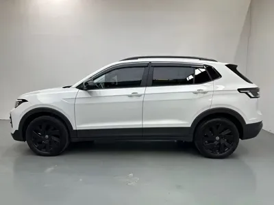 Volkswagen Tharu 2025, 5000 км, за 10951.32 USD