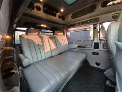 Chevrolet Express Van 2015, 174675 км, за 12286.29 USD - фото 13