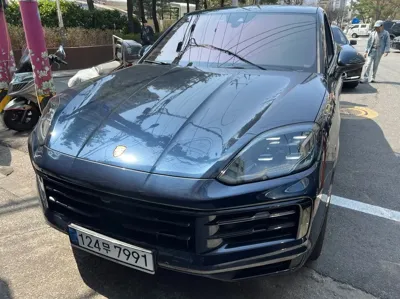 Porsche Cayenne 2024, 16700 км, за 78306.23 USD - фото 7