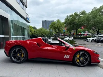 Ferrari 296 2025, 1000 км, за 616797.21 USD