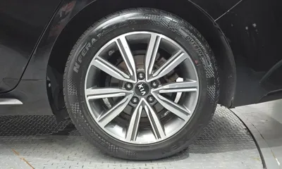 Kia K5 2020, 126931 км, за 6837.27 USD - фото 21