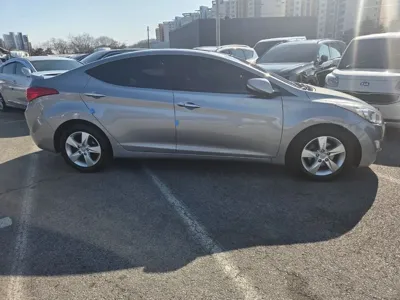 Hyundai Avante 2012, 138624 км, за 2595.63 USD