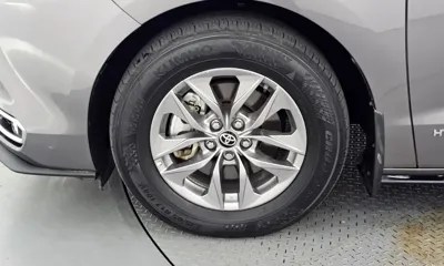 Toyota Sienna 2021, 66193 км, за 28817.12 USD