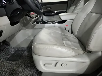 Kia Canival 2017, 168332 км, за 5842.2 USD - фото 9